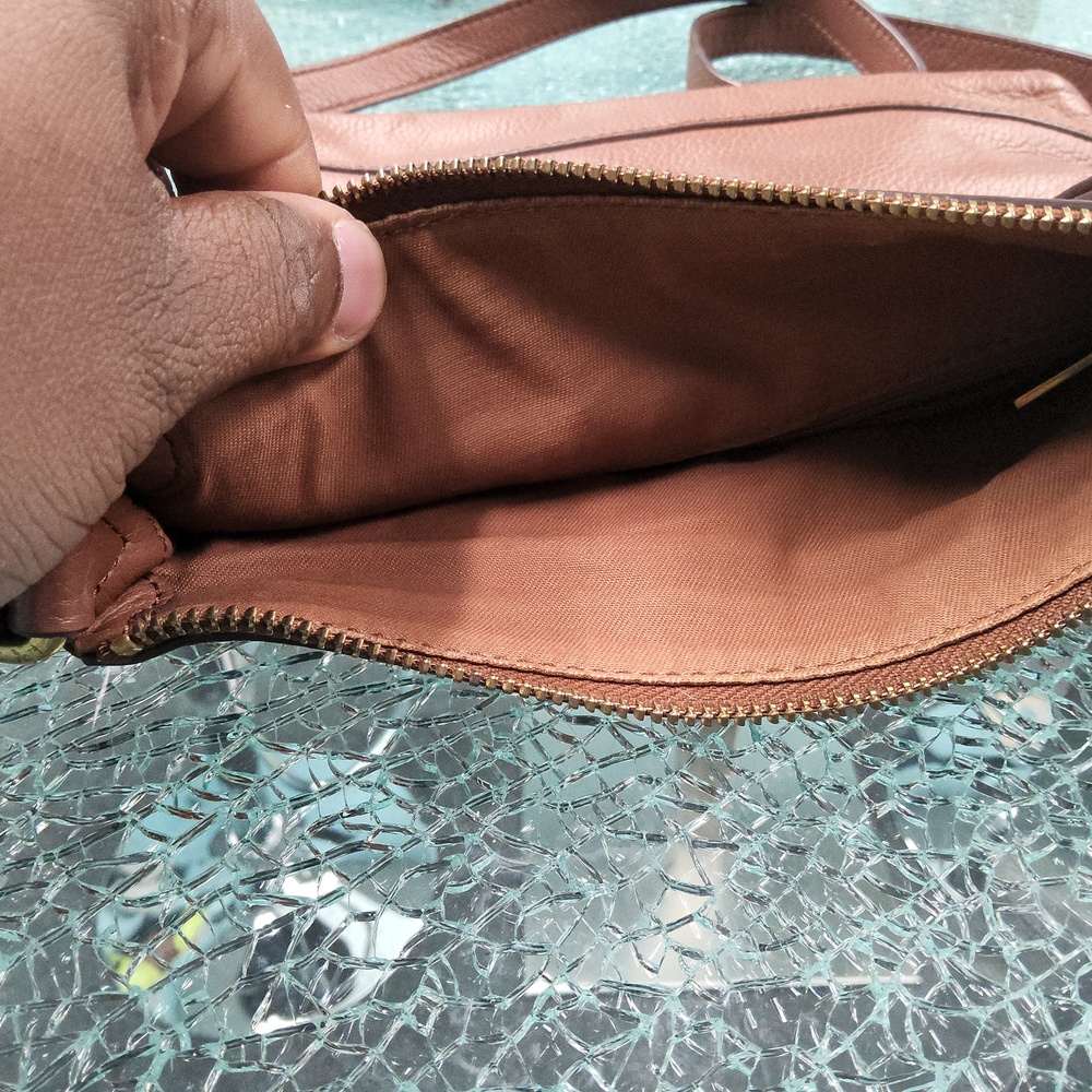 Purse - Picture 2 of 2